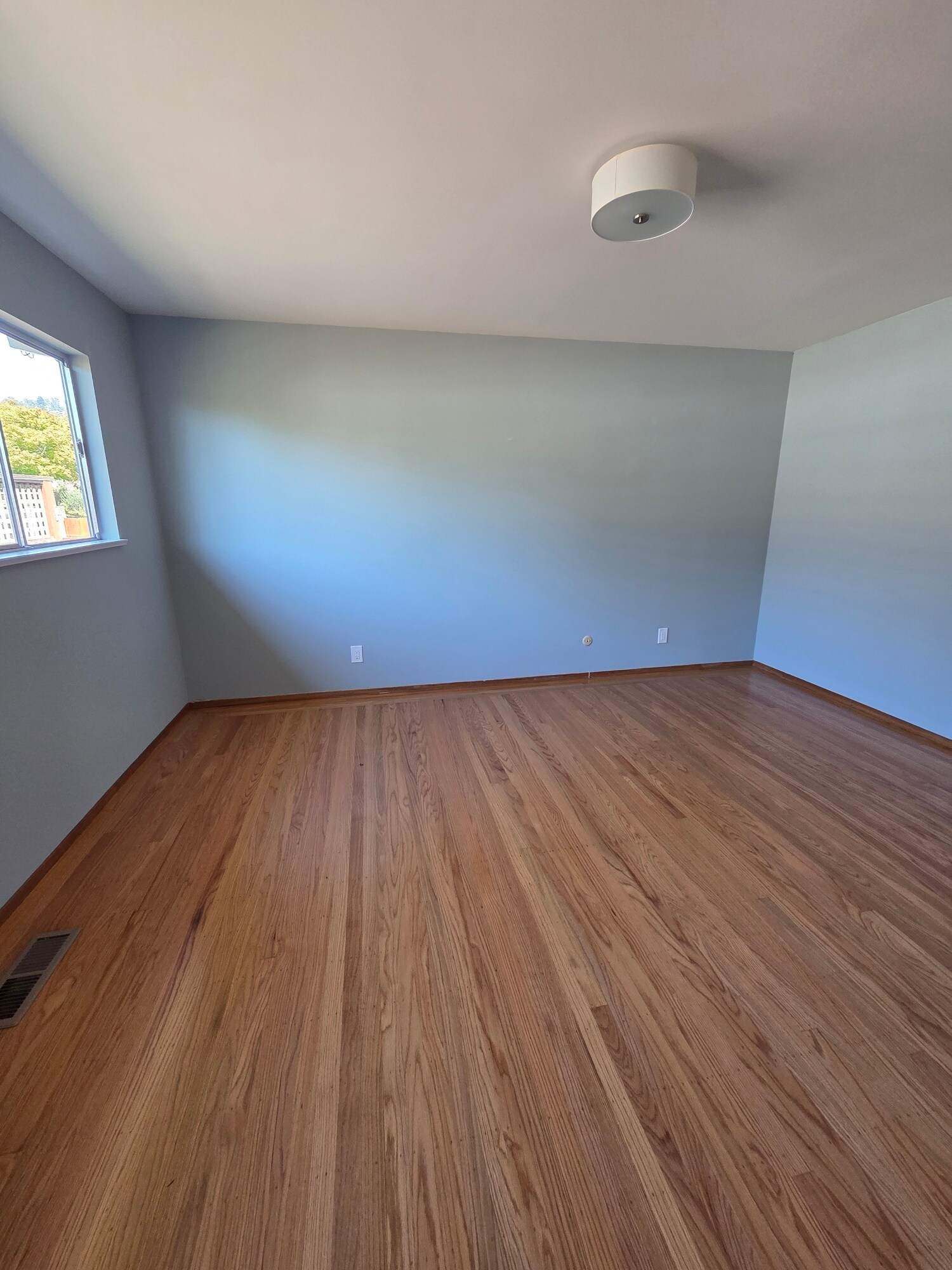 Building Photo - 827 Norvell St