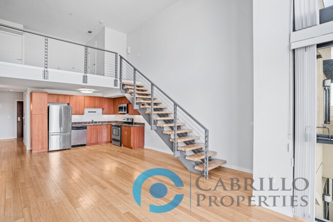 Building Photo - 889 Date St