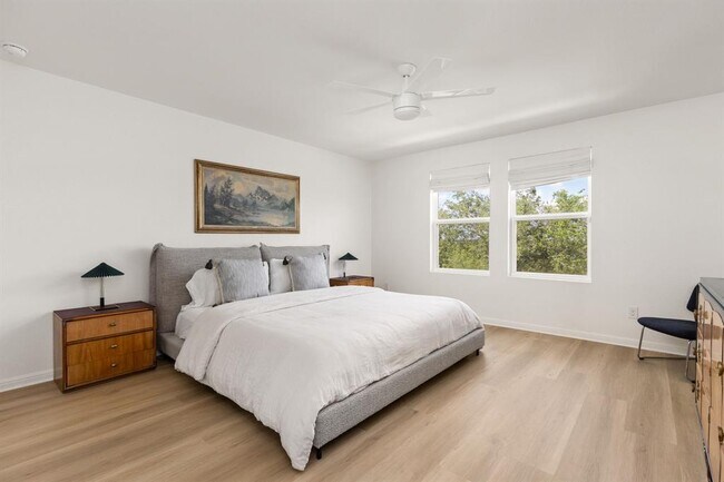 Building Photo - 6702 Routenburn St