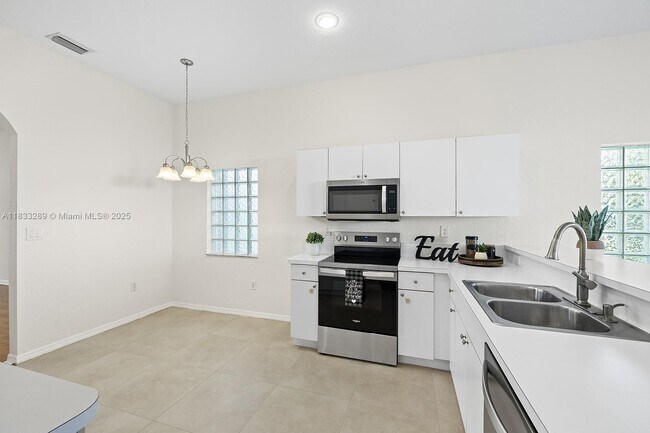 Building Photo - 1941 NW 171st Ave