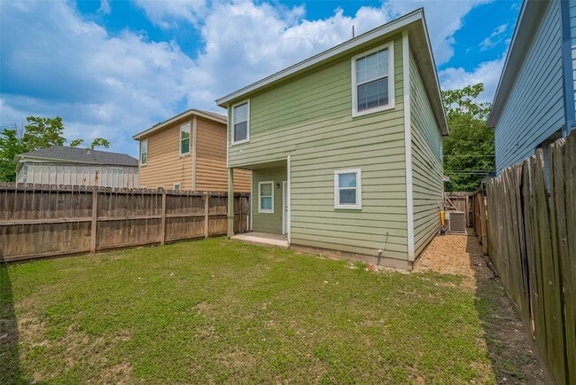 Building Photo - 6623 Arabella St