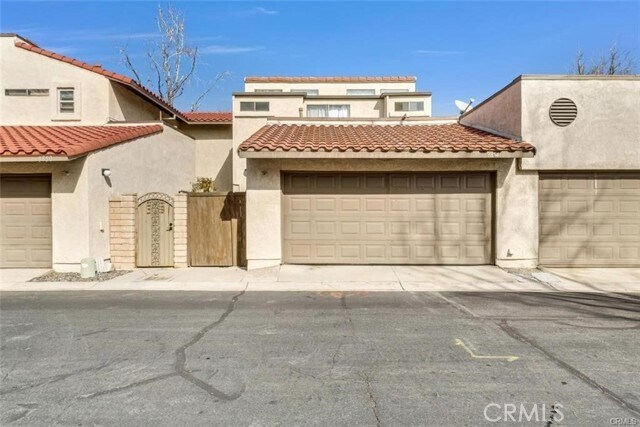 Building Photo - 9854 Madera Ct