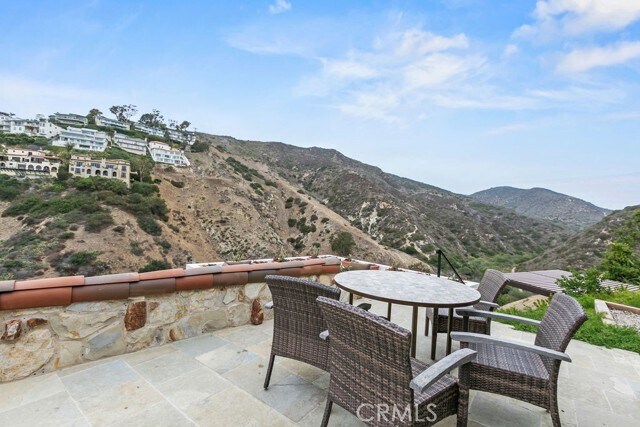 Building Photo - 345 Emerald Bay
