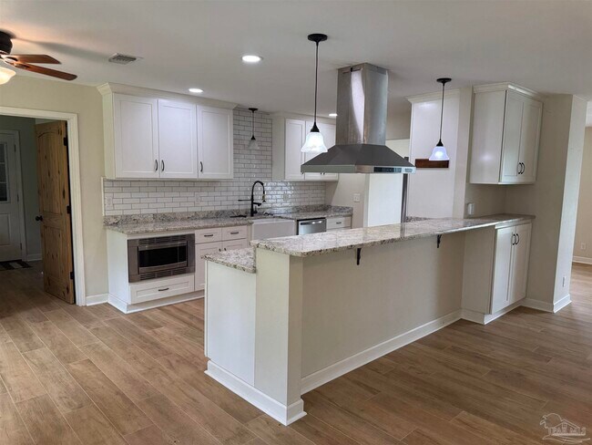 Building Photo - 7866 Apollo Dr