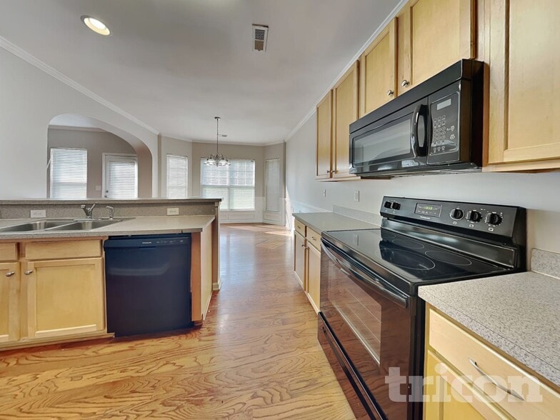 Building Photo - 1711 Crabapple Tree Ln