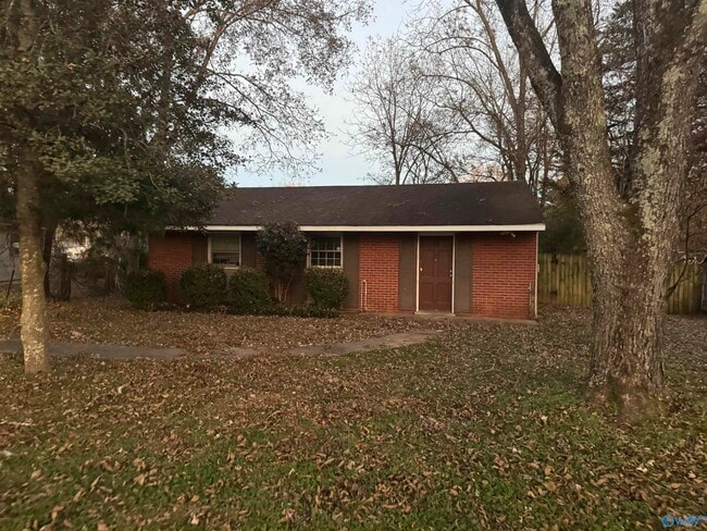 Building Photo - 4802 Proctor Cir NW