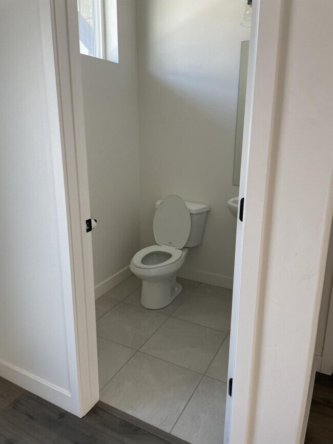 Building Photo - 517 S 1080 W