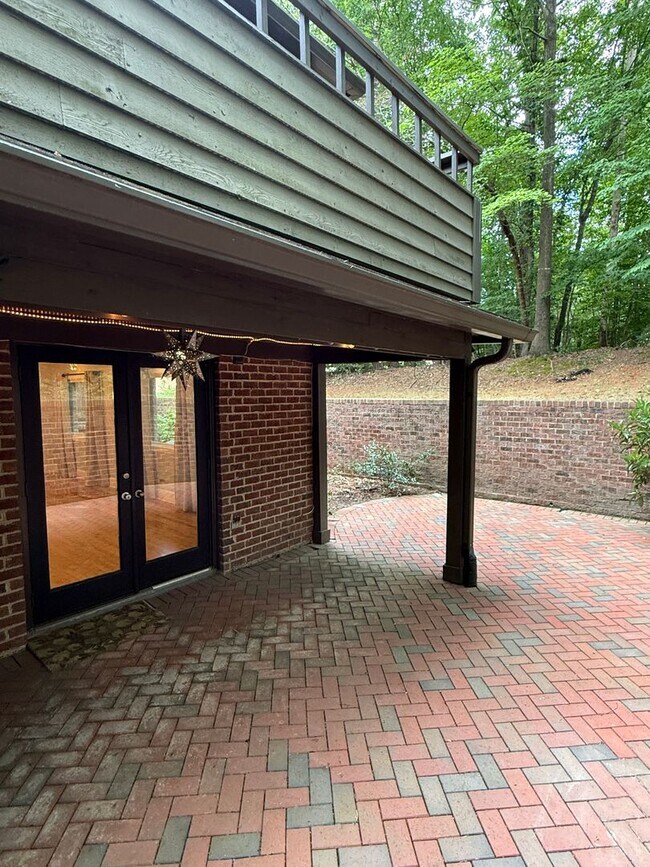 Building Photo - 7434 Newmans Ln