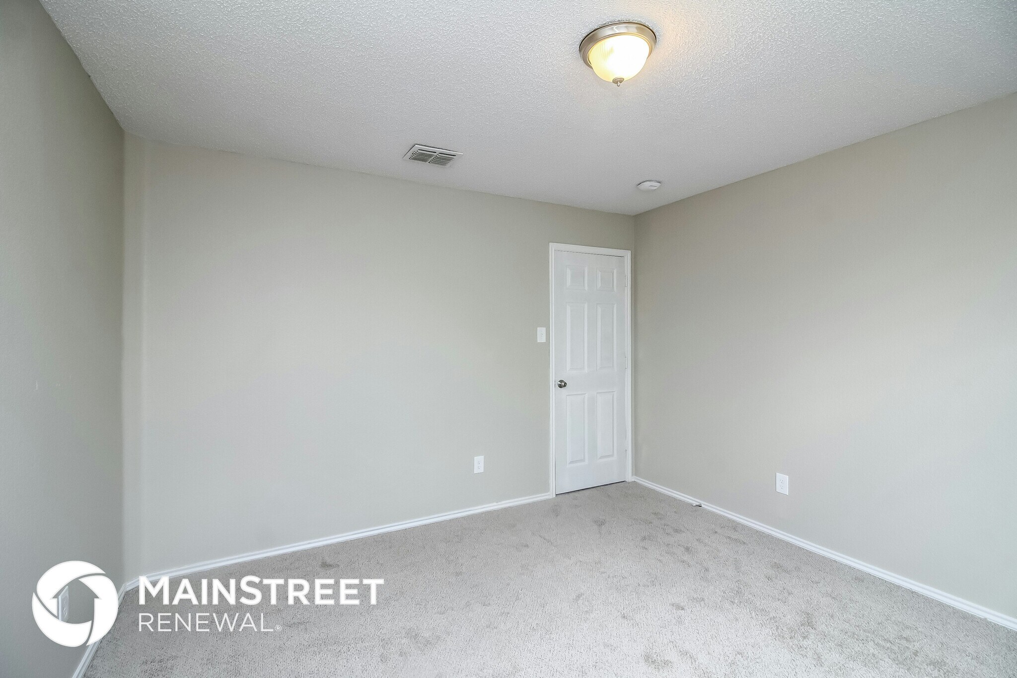 Building Photo - 1209 Candler Dr