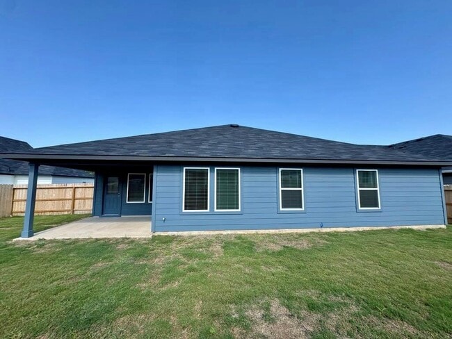 Building Photo - 646 Grace Ln