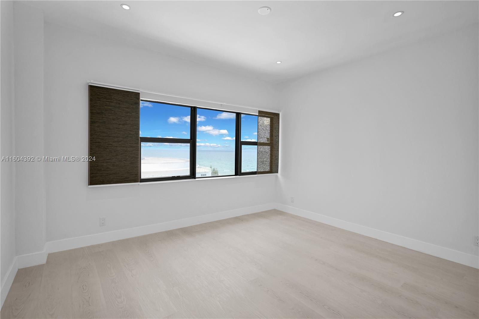 Building Photo - 5415 Collins Ave