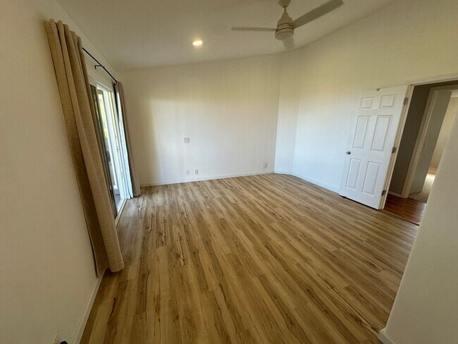 Building Photo - 55 Piimauna St