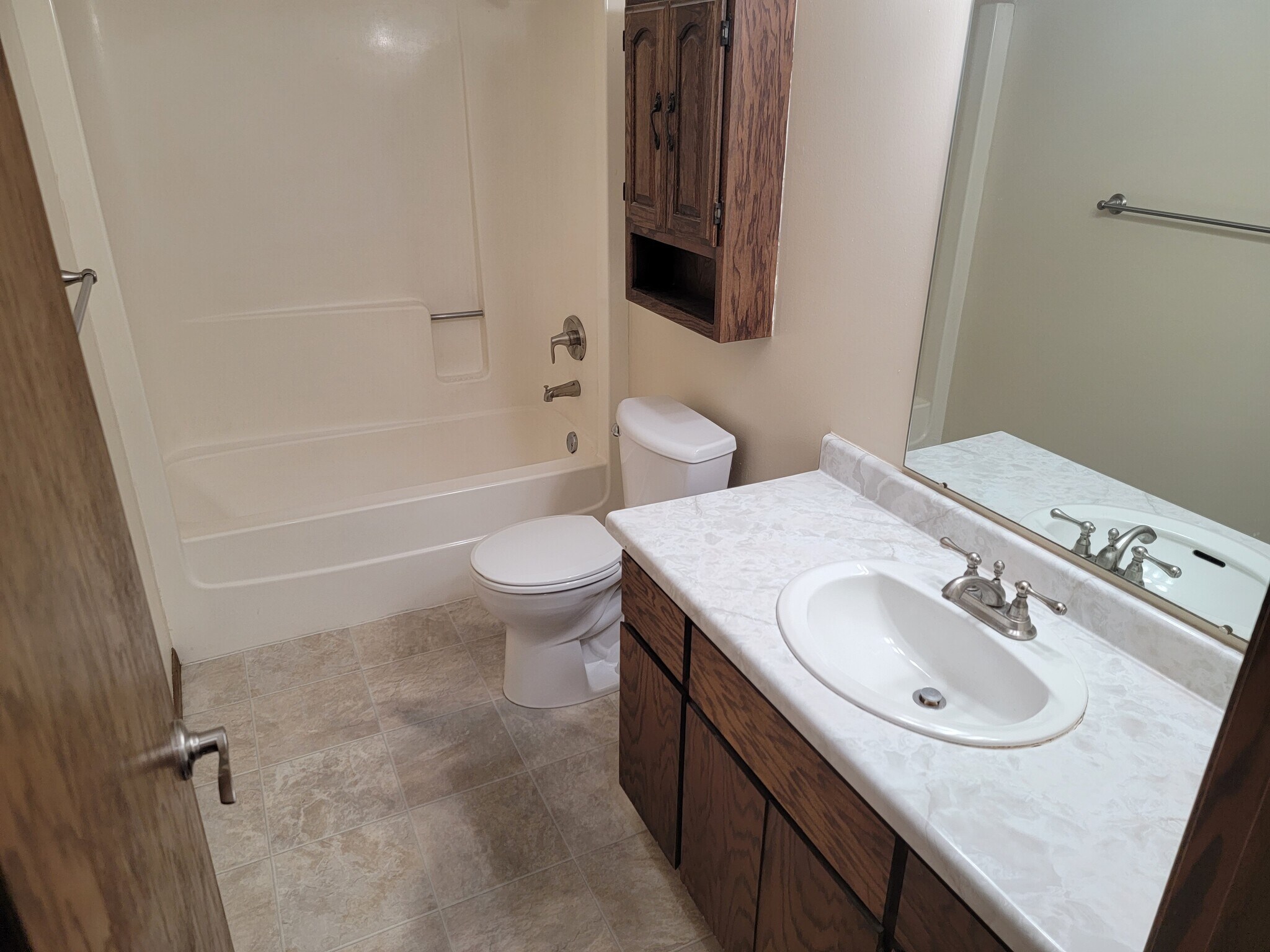 Upstairs bathroom - 6276 15th St N