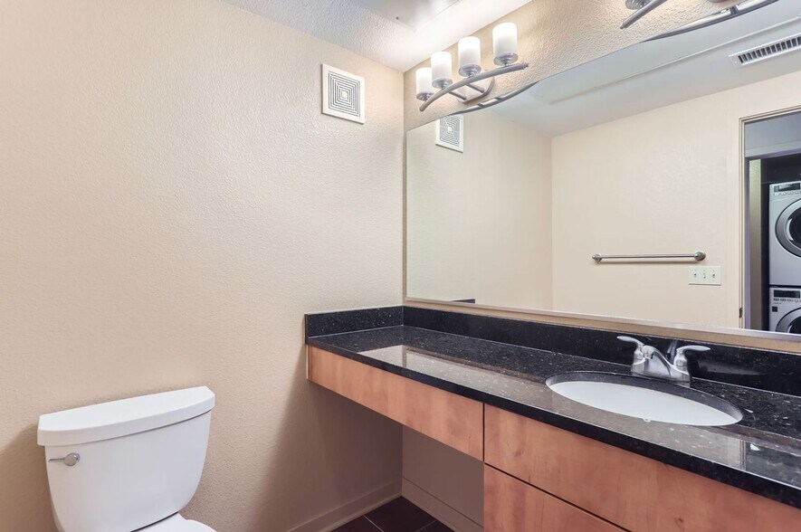 Building Photo - 4585 13th St