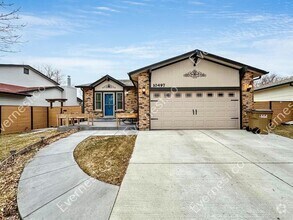 Building Photo - Charming 4-Bedroom Home with Spacious Layo...