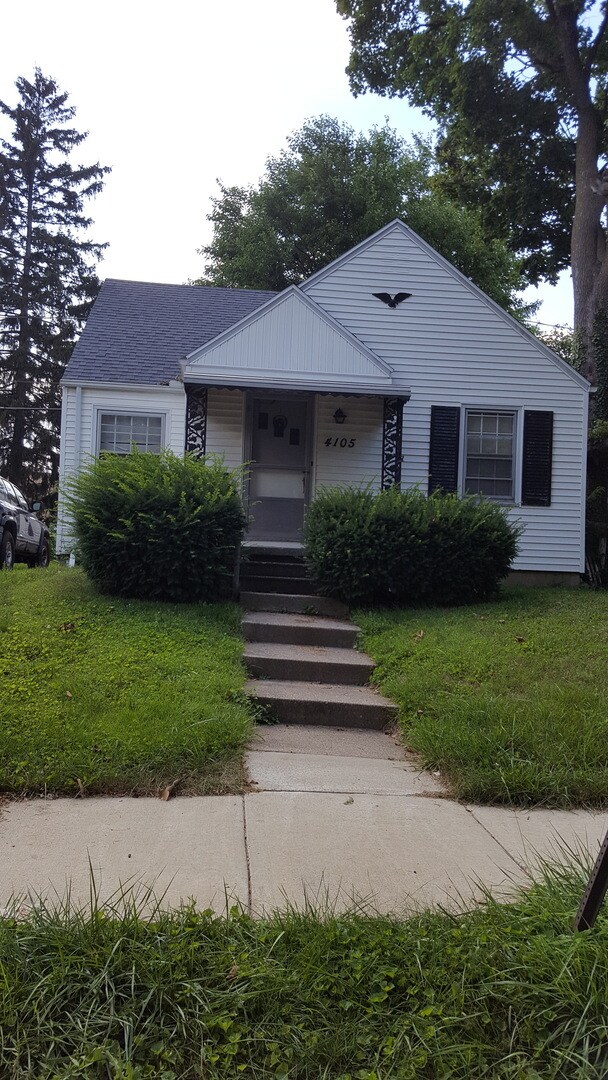 Building Photo - nice 2 bedroom house ready for move in ASAP.