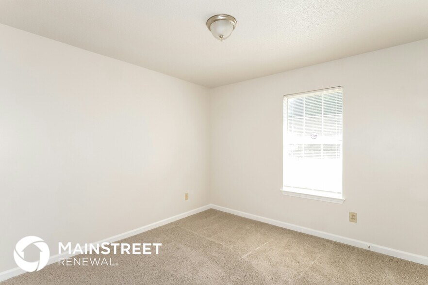 Building Photo - 2813 Arbor Lane Cove