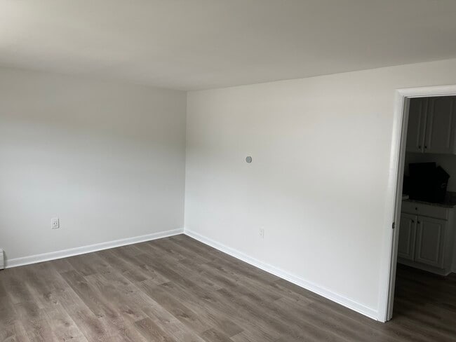 Building Photo - 100 Washington Park Dr