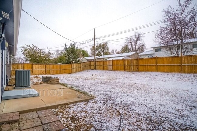 Building Photo - 1524 Maxwell St