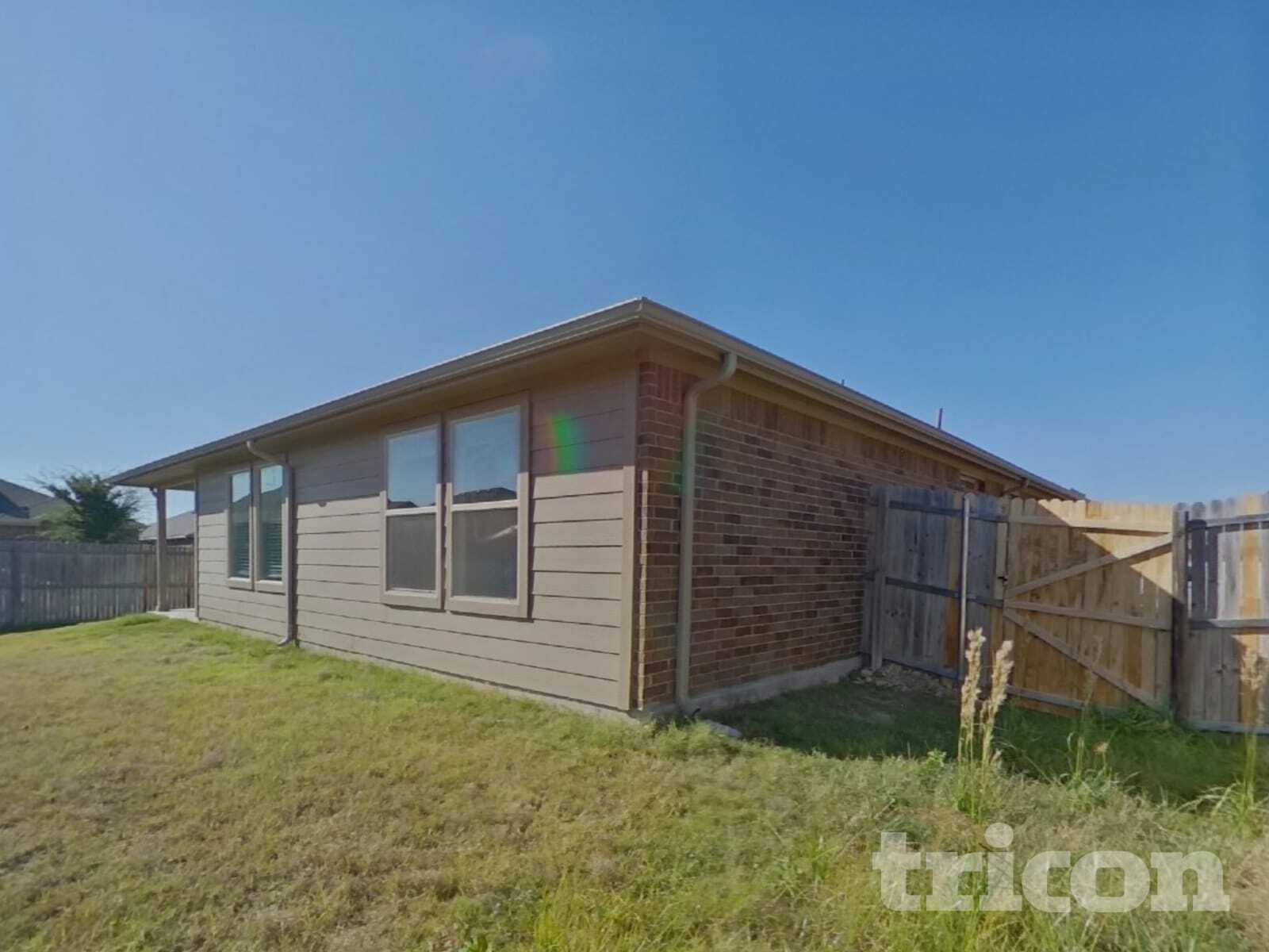 Building Photo - 532 Houndstooth Dr