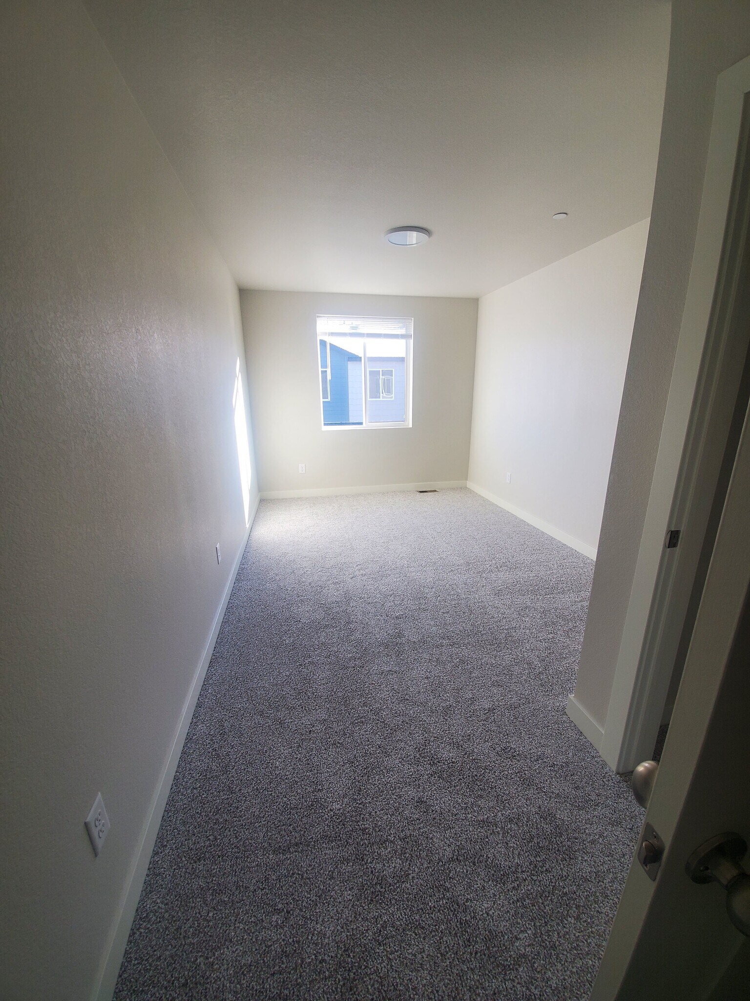 Building Photo - 2794 Barnstormer St