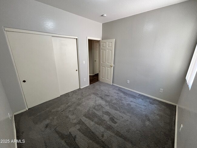 Building Photo - 7010 S 37th Glen