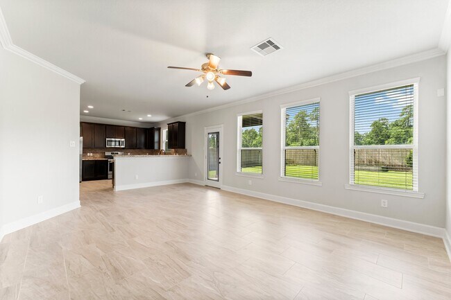 Building Photo - 2590 Magnolia Fair Way