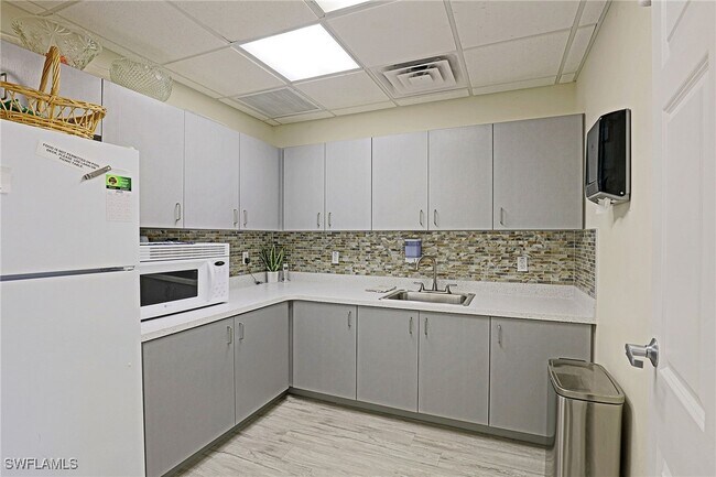 Building Photo - 13268 Whitehaven Ln