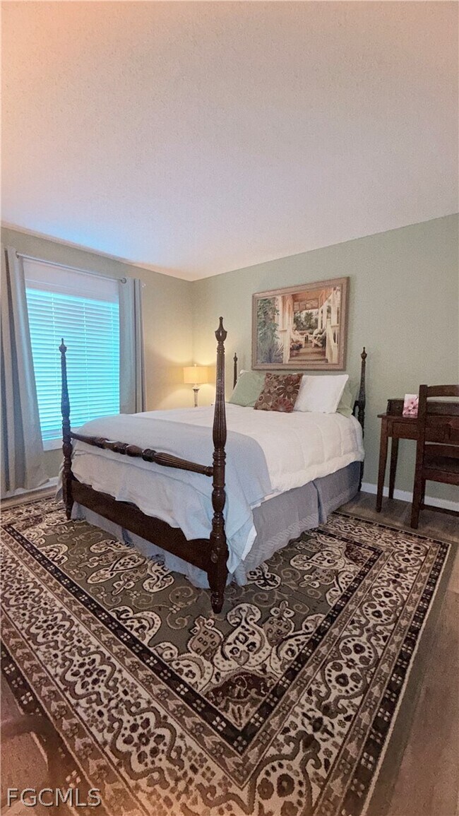 Building Photo - 9540 Green Cypress Ln