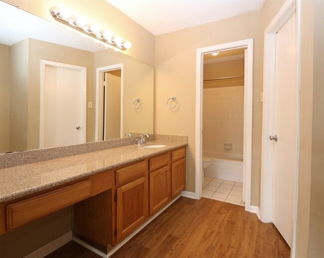 Building Photo - 13339 Somersworth Dr