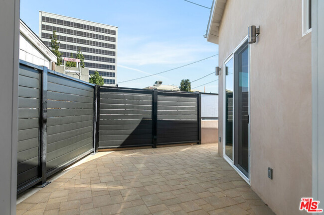 Building Photo - 21037 Costanso St