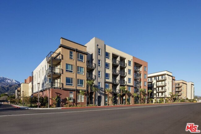 Building Photo - 1700 Fasana Rd