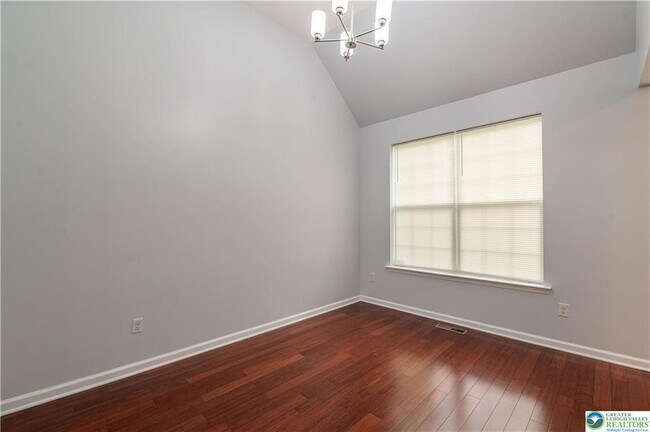 Building Photo - 835 Spring White Dr