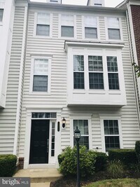 Building Photo - 14656 Crossfield Way