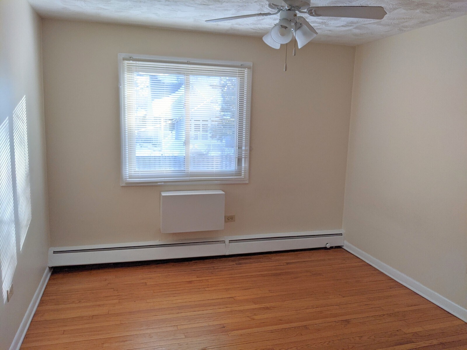 Building Photo - 810 Seward St