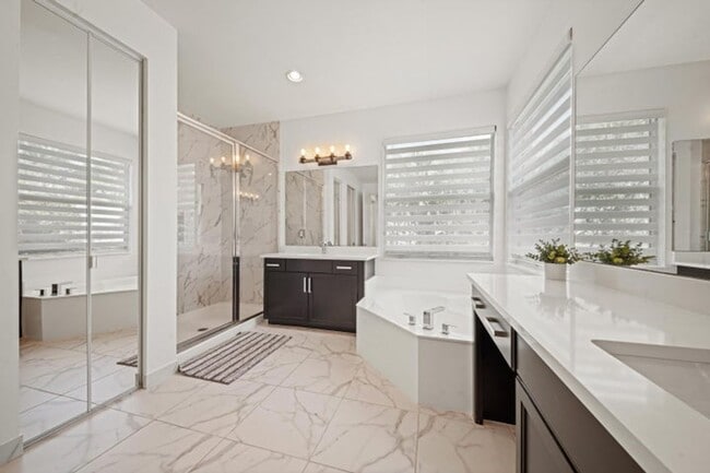 Building Photo - 9841 Salty Bay Dr