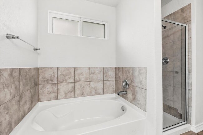Building Photo - $300 off first full month!