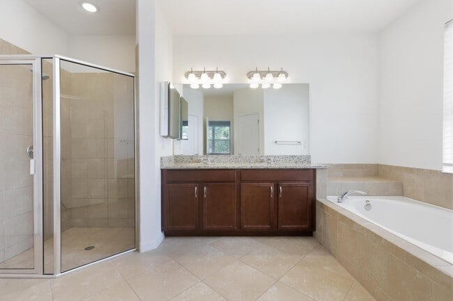 Building Photo - 740 Preakness Cir
