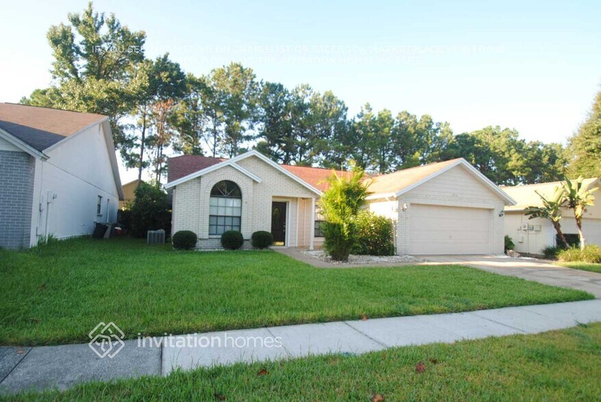 Primary Photo - 8916 Bayaud Dr