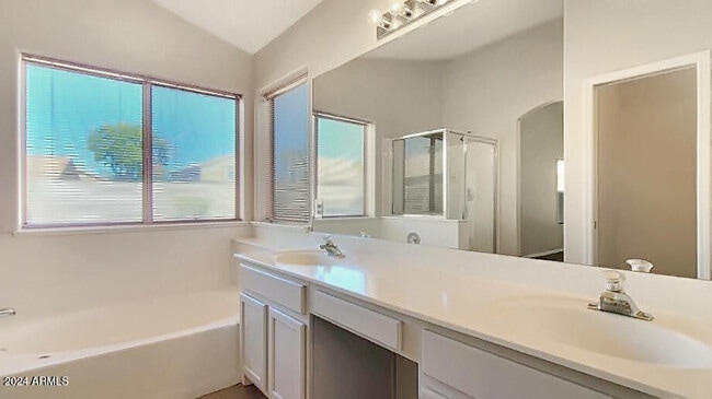 Building Photo - 13132 W Sheridan St