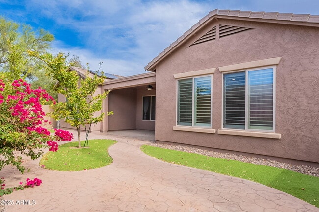 Building Photo - 6230 W Montebello Way