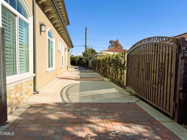 Building Photo - 5020 Camellia Ave