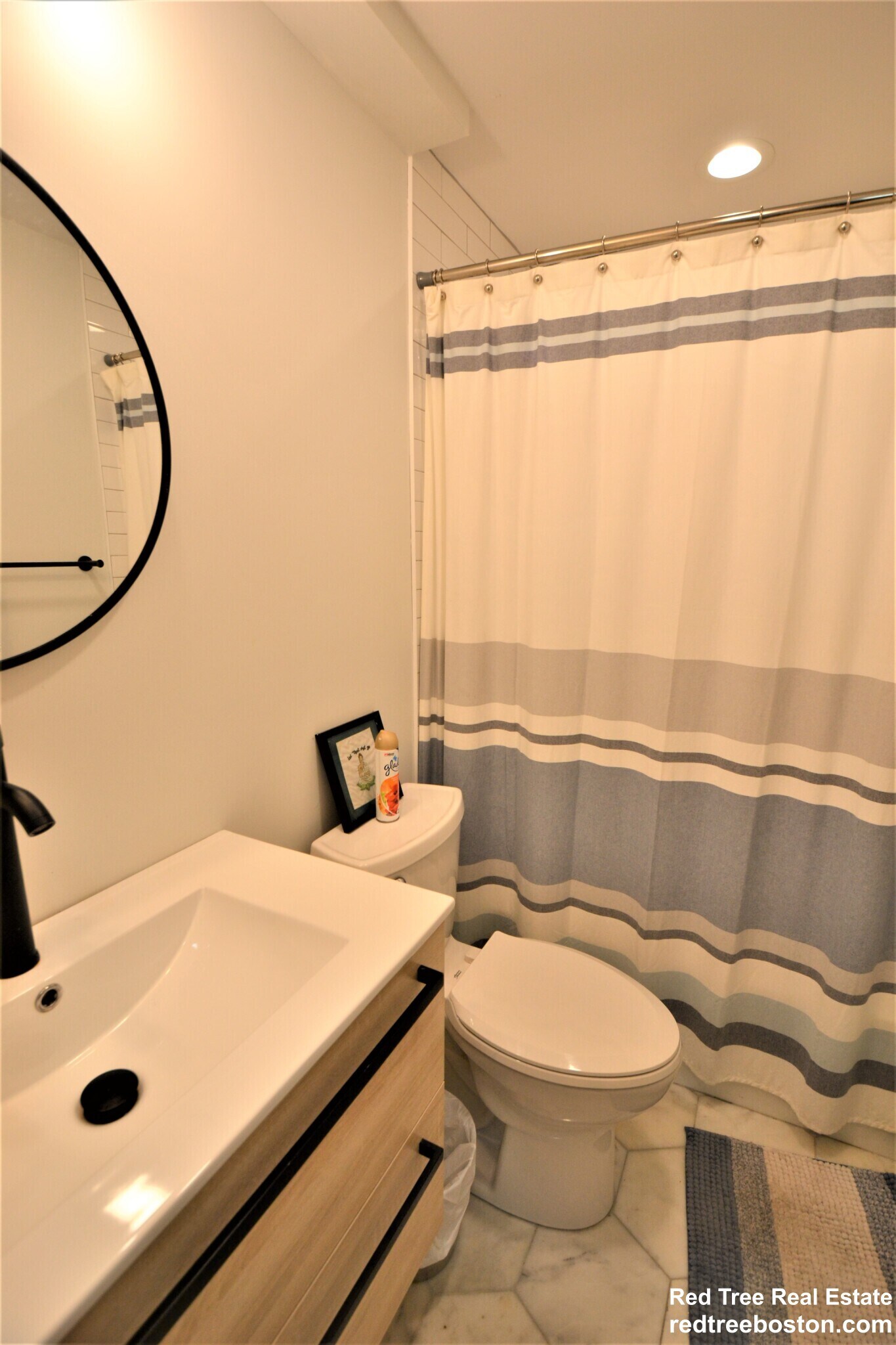 Building Photo - 179 Putnam St