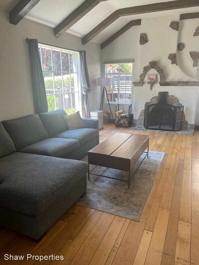 Building Photo - 5 br, 3.5 bath House - 5830 Ross St.