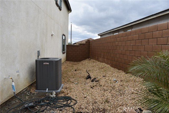 Building Photo - 7795 Poppy Ln