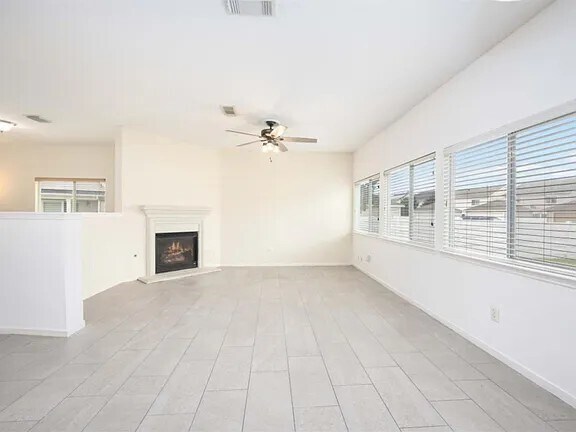 Building Photo - 20827 Settlers Lake Cir N