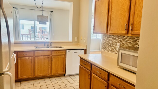 Building Photo - 7253 Chucks Way