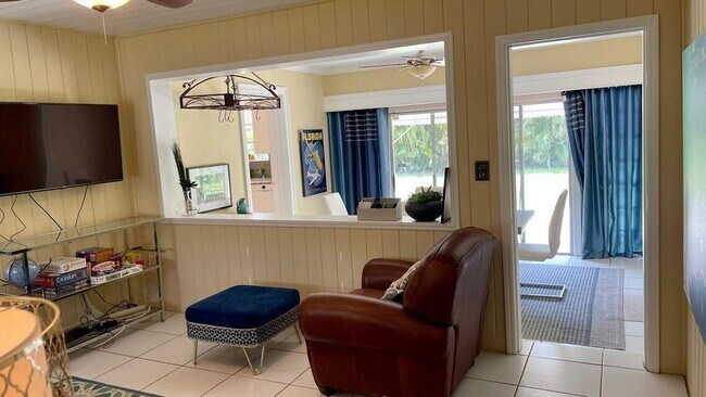 Building Photo - 235 Fordham Dr