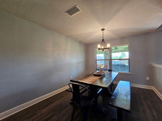 Building Photo - 5787 Dogwood Dr E
