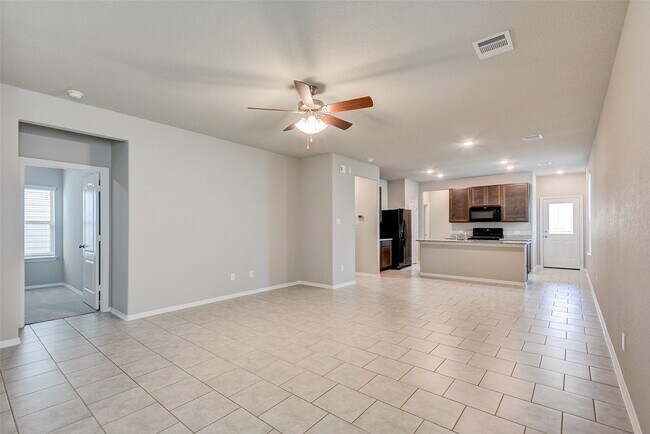Building Photo - 40735 Gate Ridge Dr